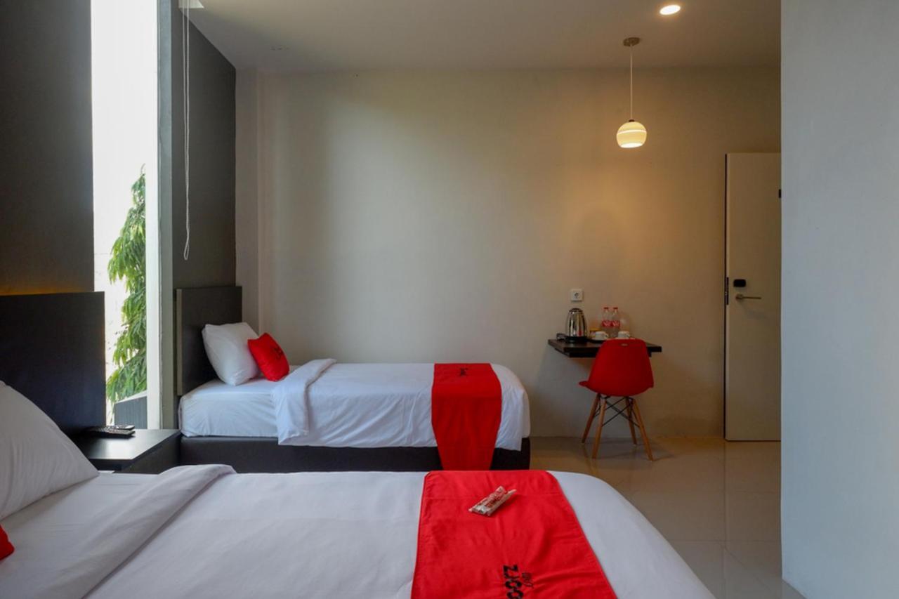 Reddoorz Plus Near Solo Baru Surakarta (Solo) Exterior foto